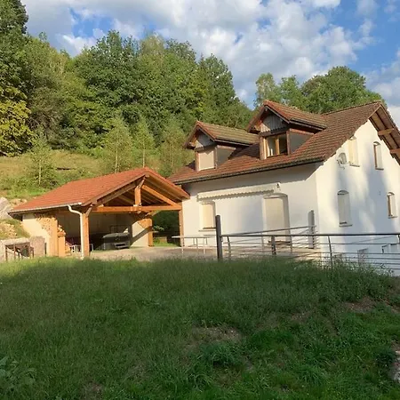 Semesterbostad Charmante Maison Blanche *